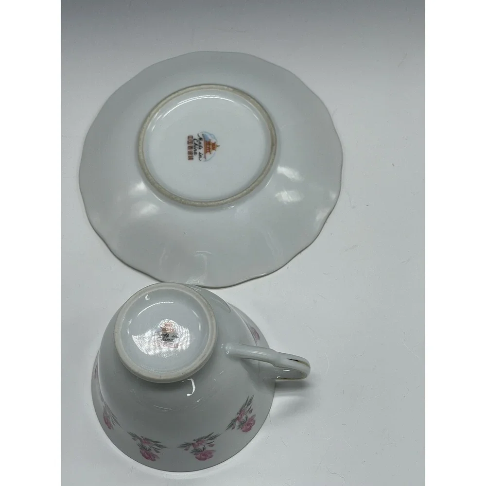 Floral Fine Porcelian China Coffee‎ Teacup Cup and Saucer Pink Ivory A50